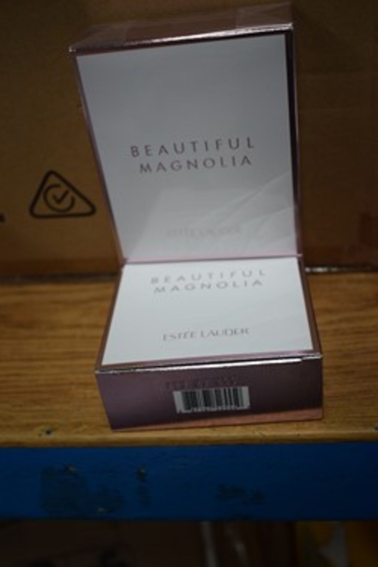 2 x Estee Lauder 50ml bottles of Beautiful Magnolia eau de parfum, EAN: 887167525559 - new in box (
