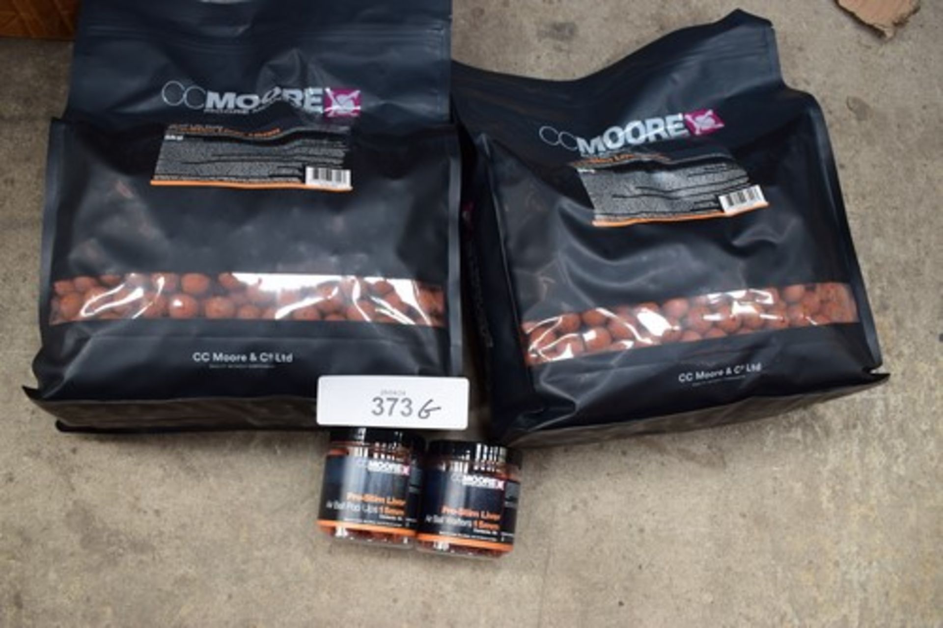 2 x 5kg bags of CC Moore pro-stim liver 18mm fish food, 1 x tub of 50 x CC Moore pro-stim liver 15mm