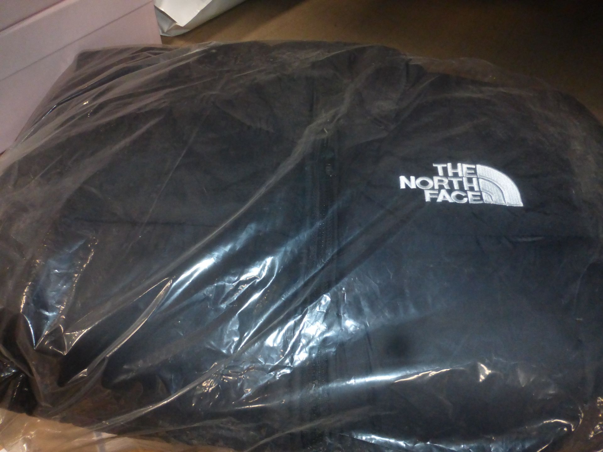 1 x The North Face Himalayan insulated vest, size M - new with tags (E7B) - Image 2 of 2
