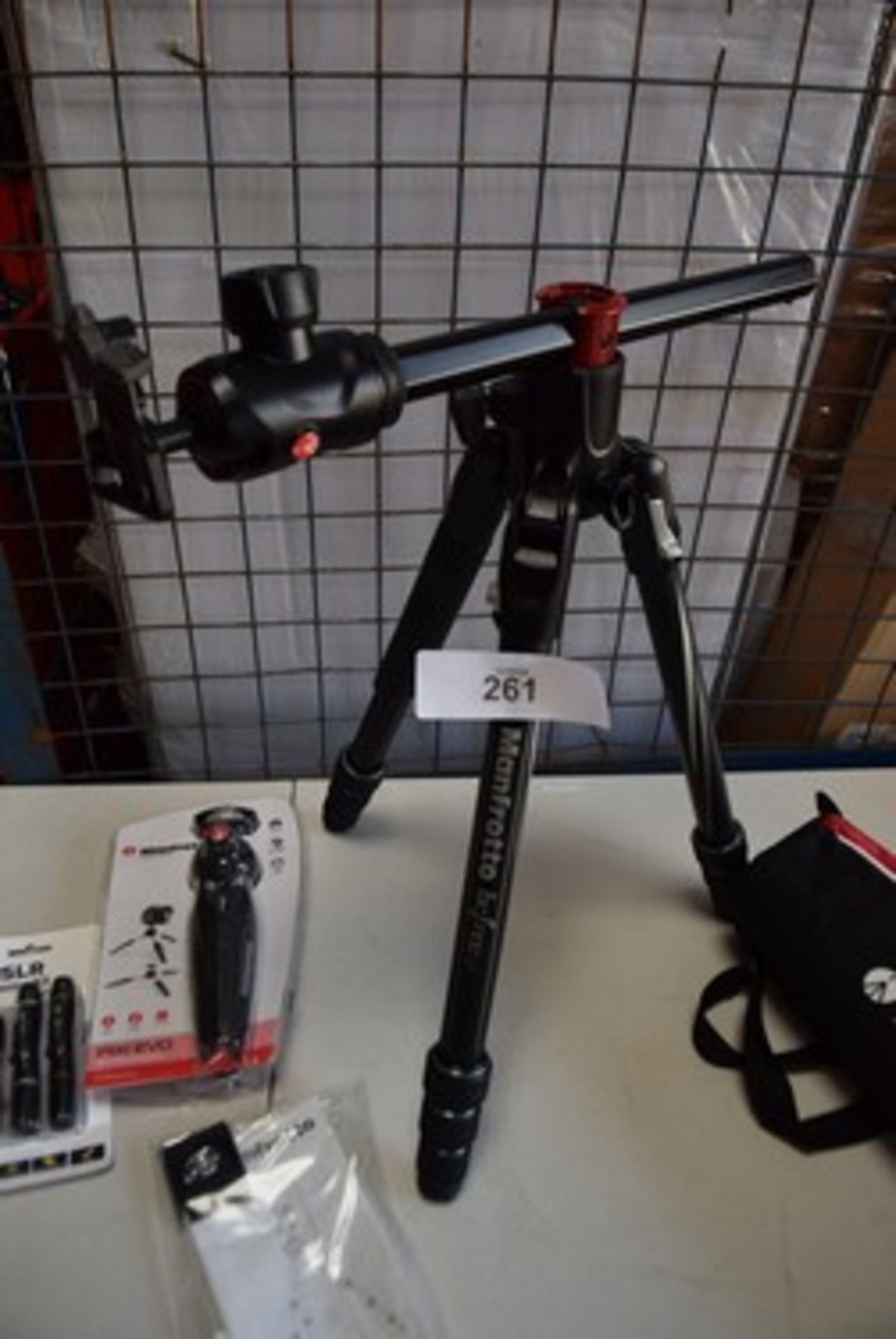 1 x Manfrotto Befree GT Xpro aluminium tripod, in carry bag, item No: MKBFRA4GTXP-BH, together - Image 3 of 4