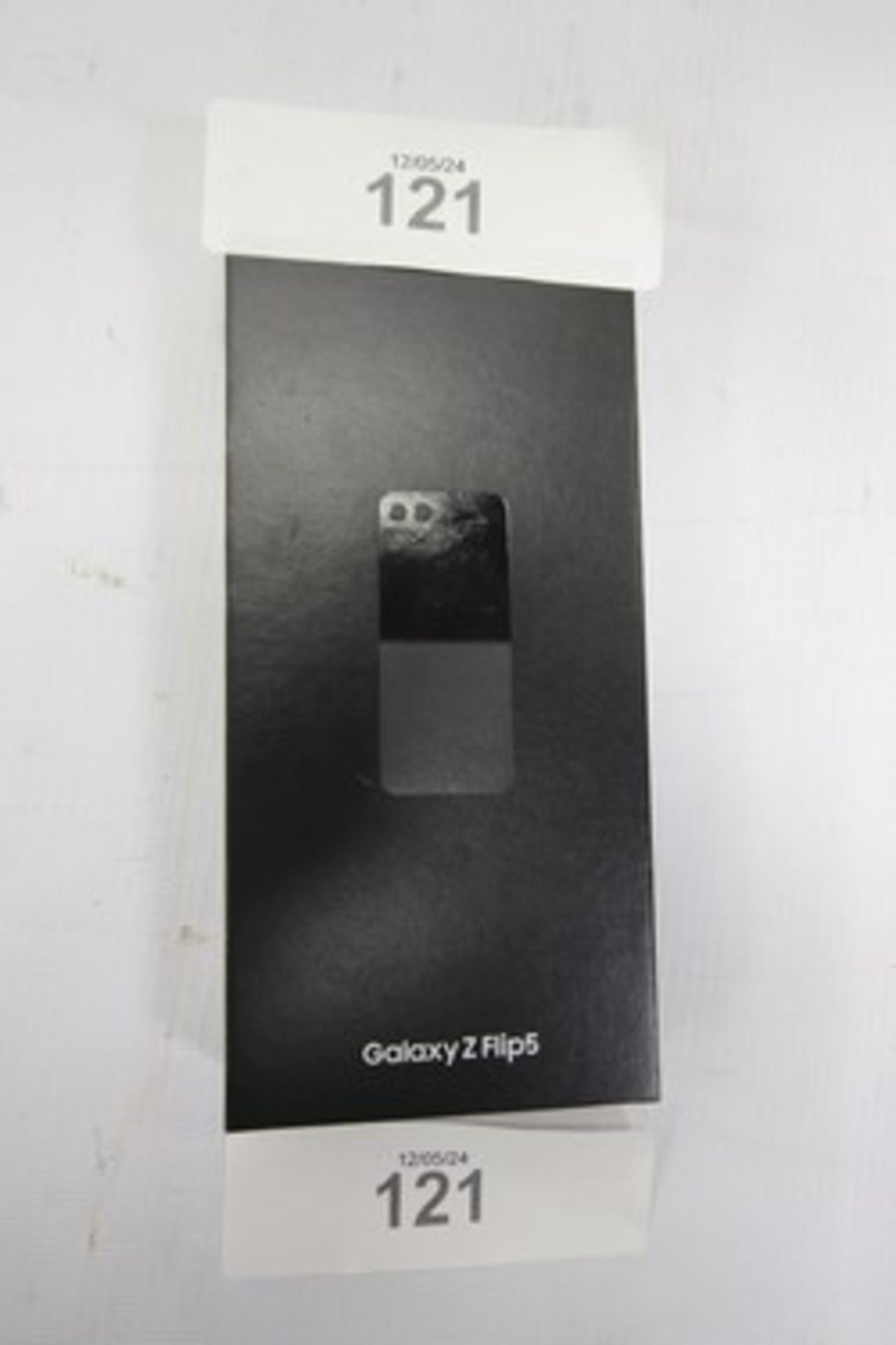 1 x Graphite, 256GB/8GB Samsung Z flip 5 smart phone, model No: SM-F731B, IMEI No: 350929874120419 - - Image 3 of 4