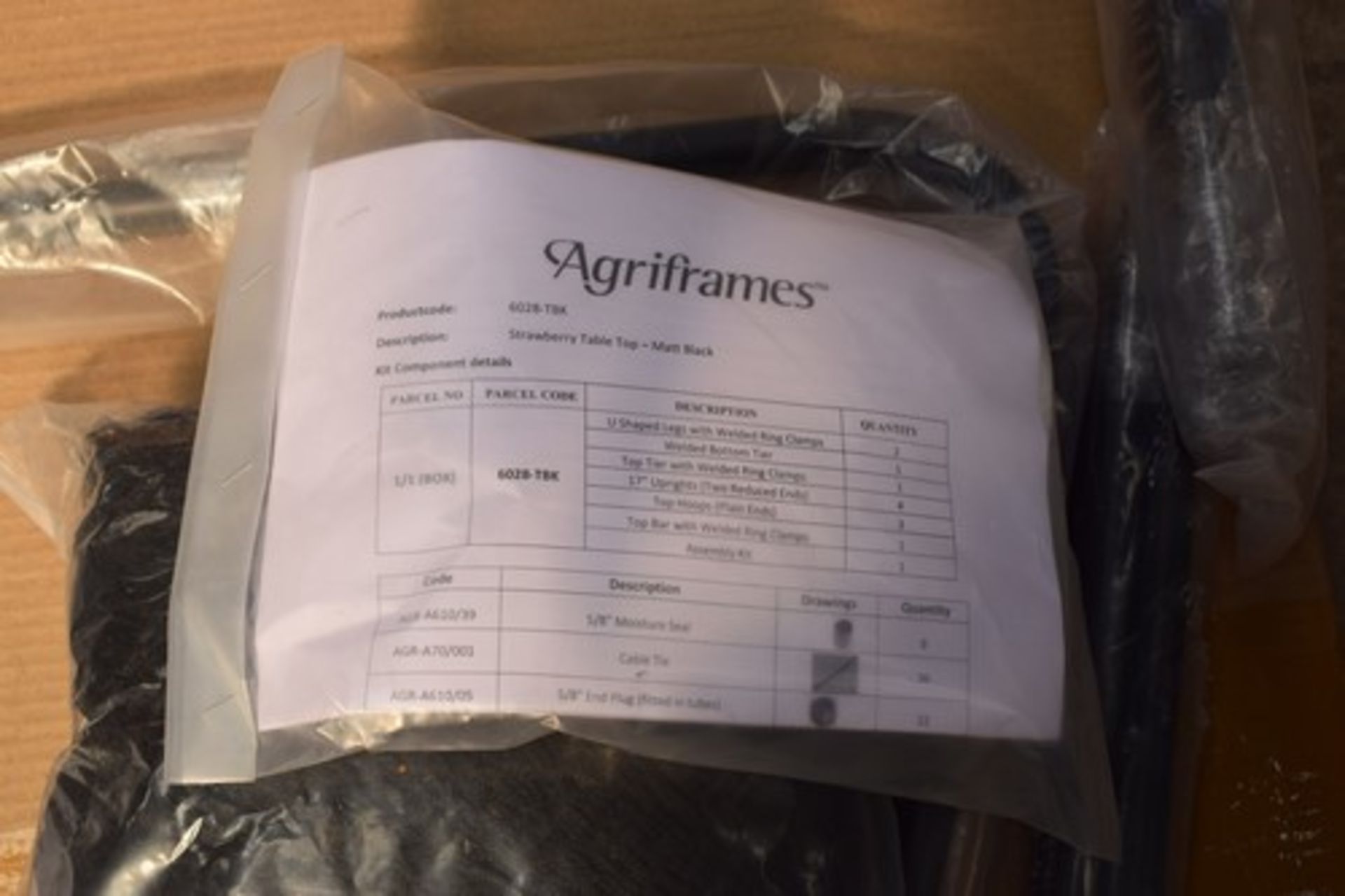 1 x Agriframes strawberry tabletop, RRP Â£129.95 - New in box (open shed) - Image 2 of 3