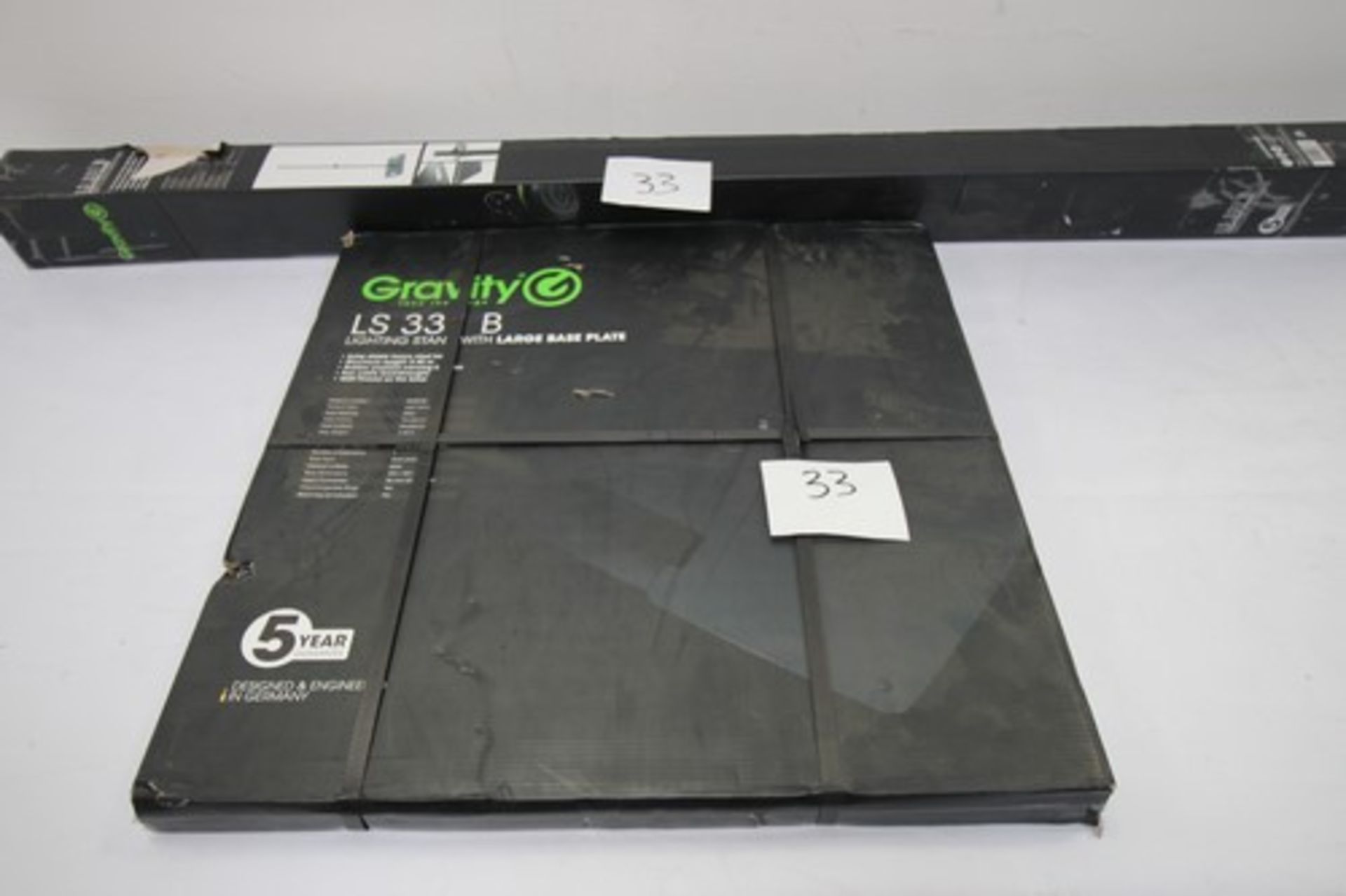 1 x Gravity large lighting stand with base, ref: LS331B - sealed new in box (ES5)
