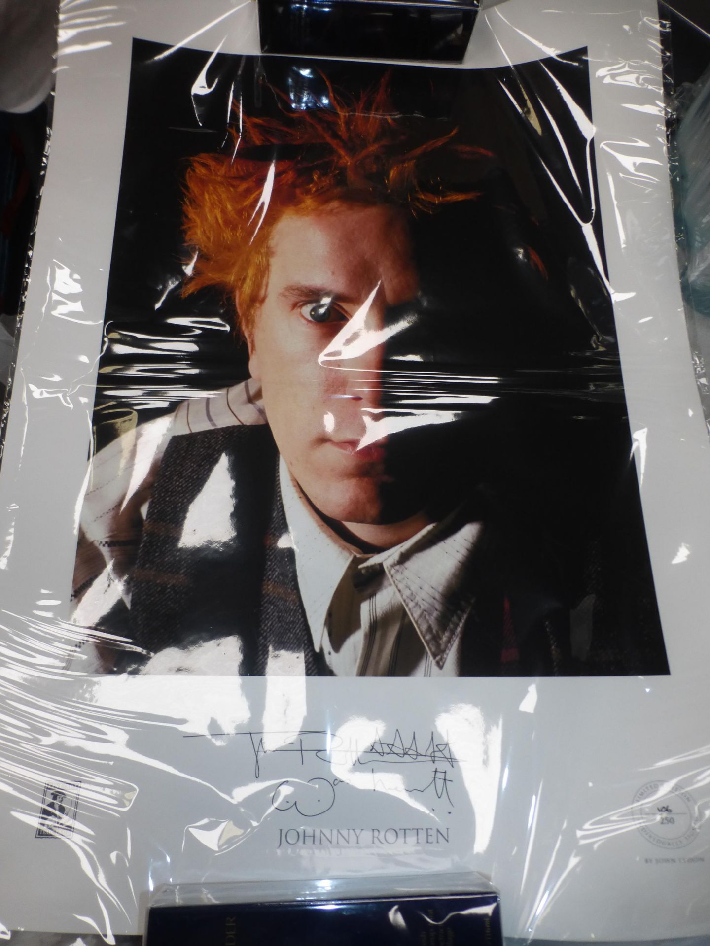 1 x original memorabilia glicee print, limited edition of 250 Johnny Rotten Manchester RRP. Â£