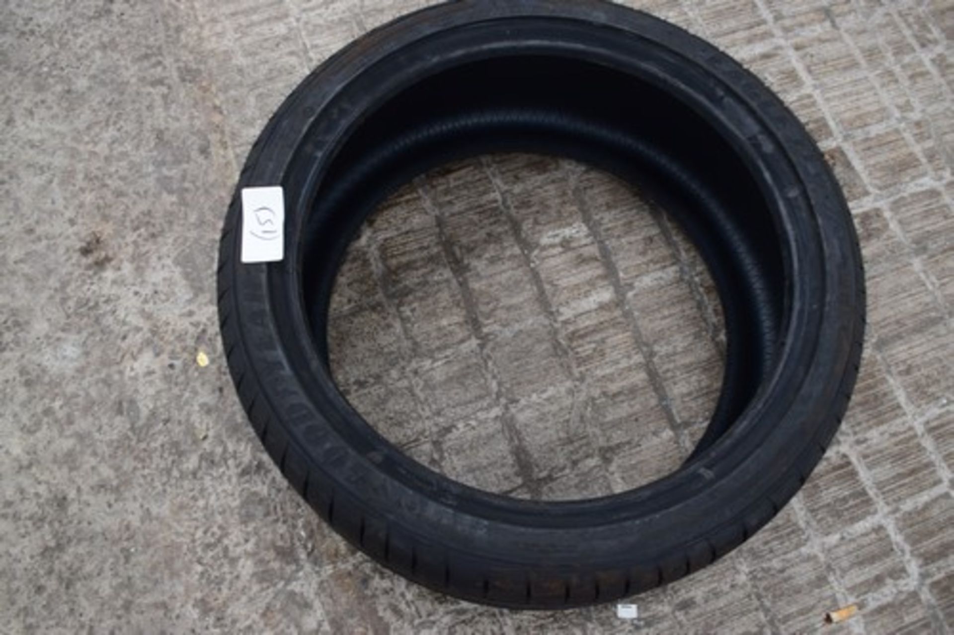 1 x Goodyear Eagle F1 Run Flat tyre, size 255/35R19 92Y - new (C2)(15)