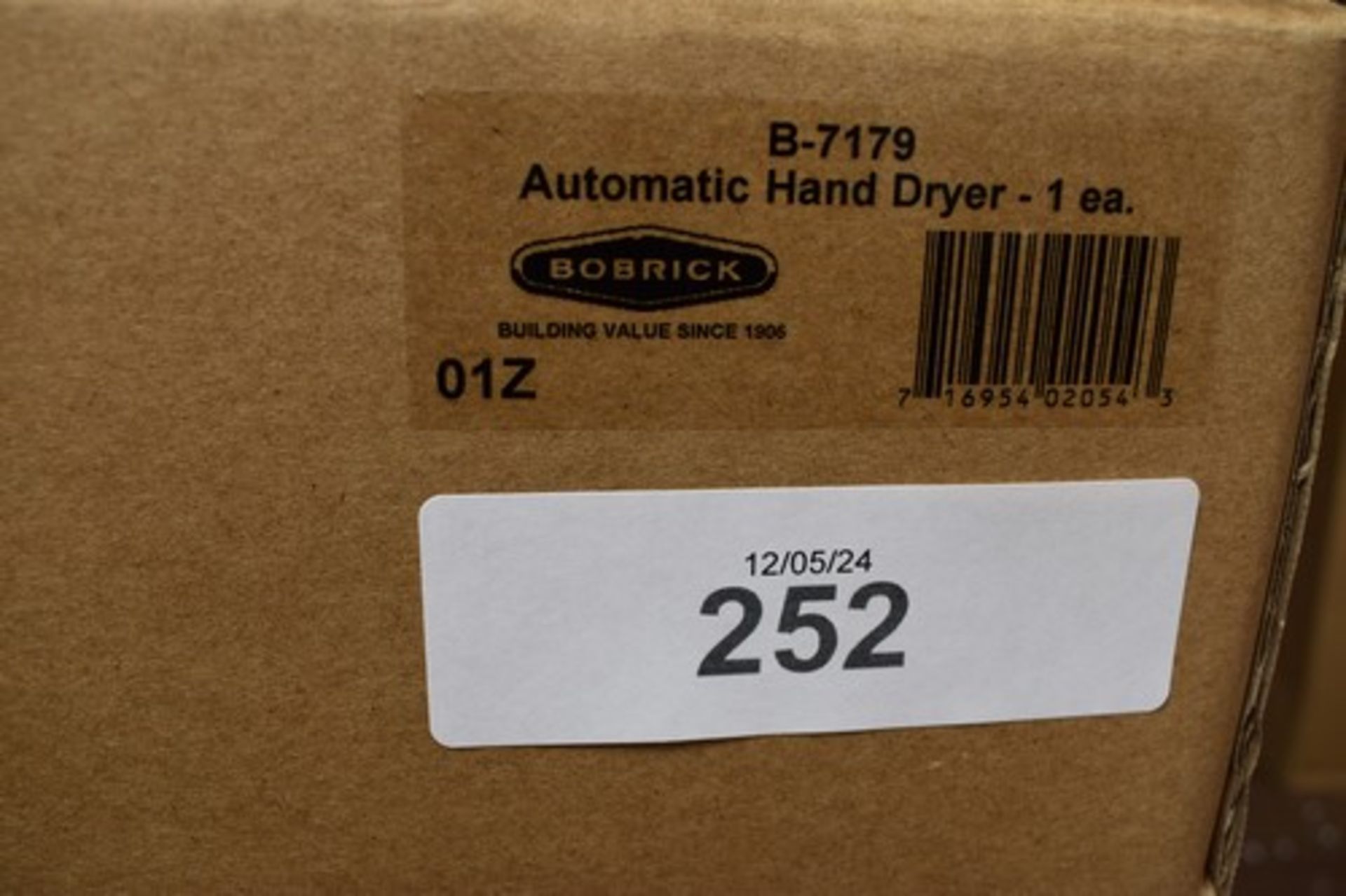 1 x Bobrick B7179 automatic hand dryer, code 01Z, EAN 716954020543 - (eBay sq)