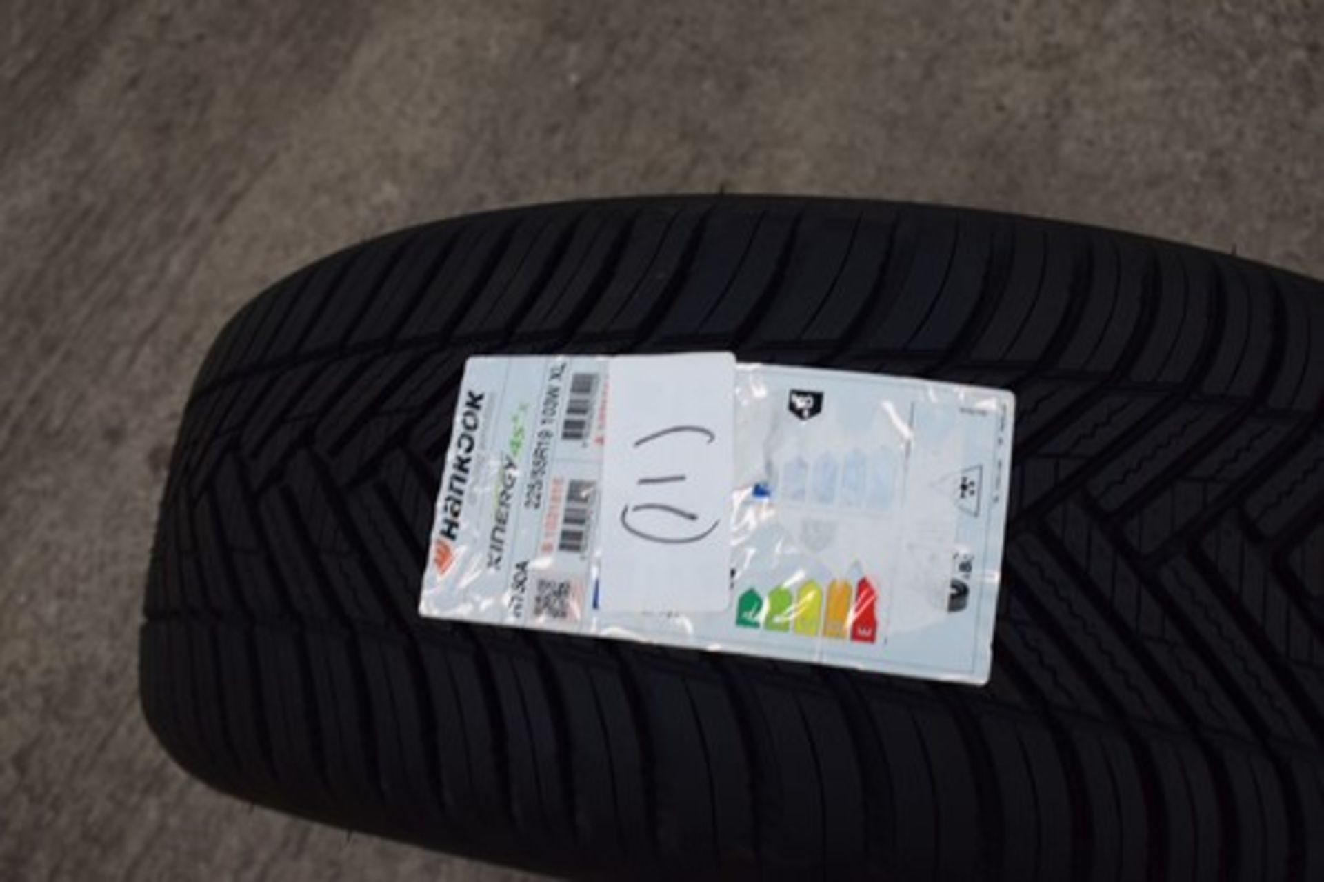 1 x Hankook Kinergy 4S2 X H750A tyre, size 225/55R19 103W XL - new with label (C1)(11)