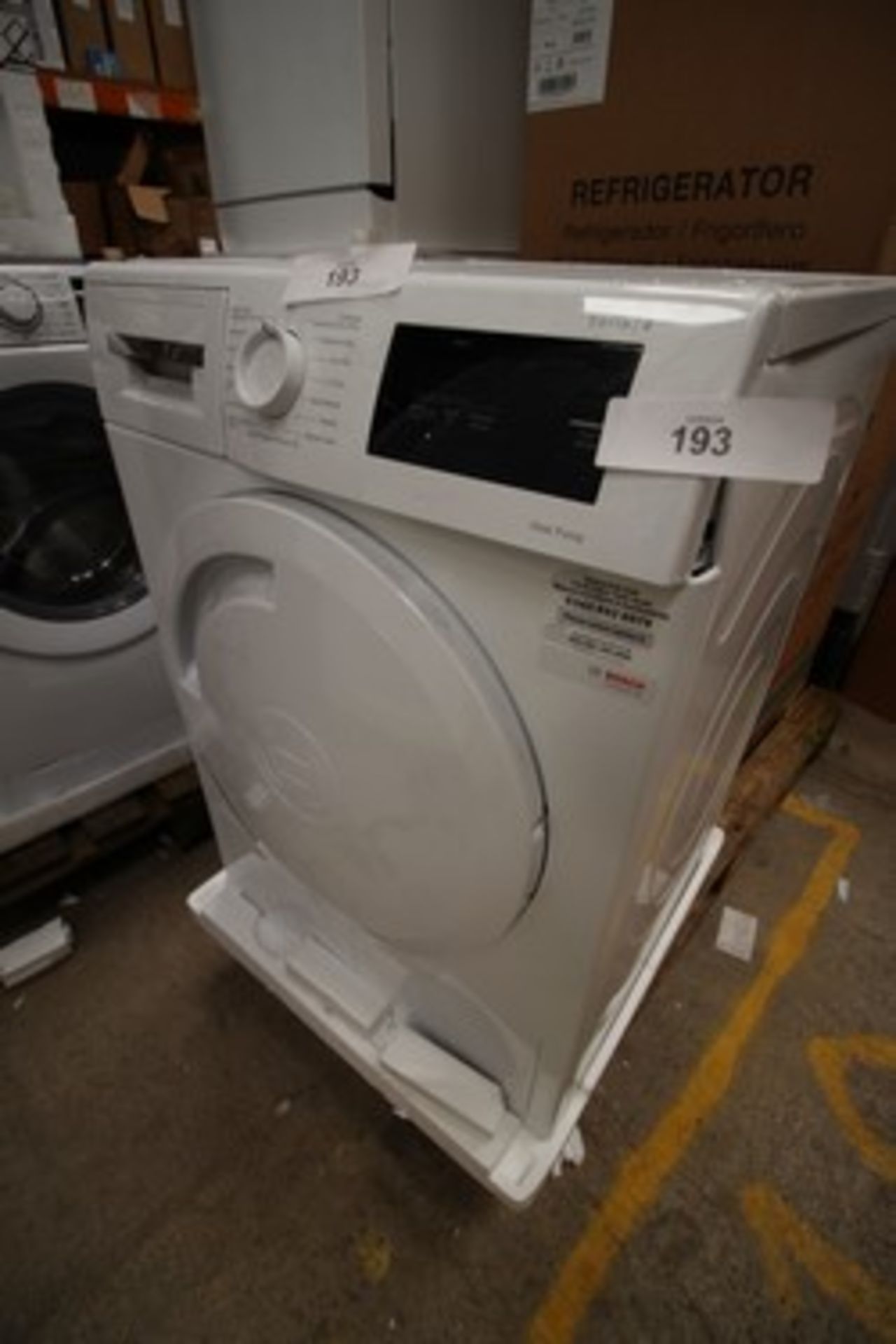 1 x Bosch Serie 4 tumble dryer machine, Model WTH84001GB, damaged control panel and top panel -