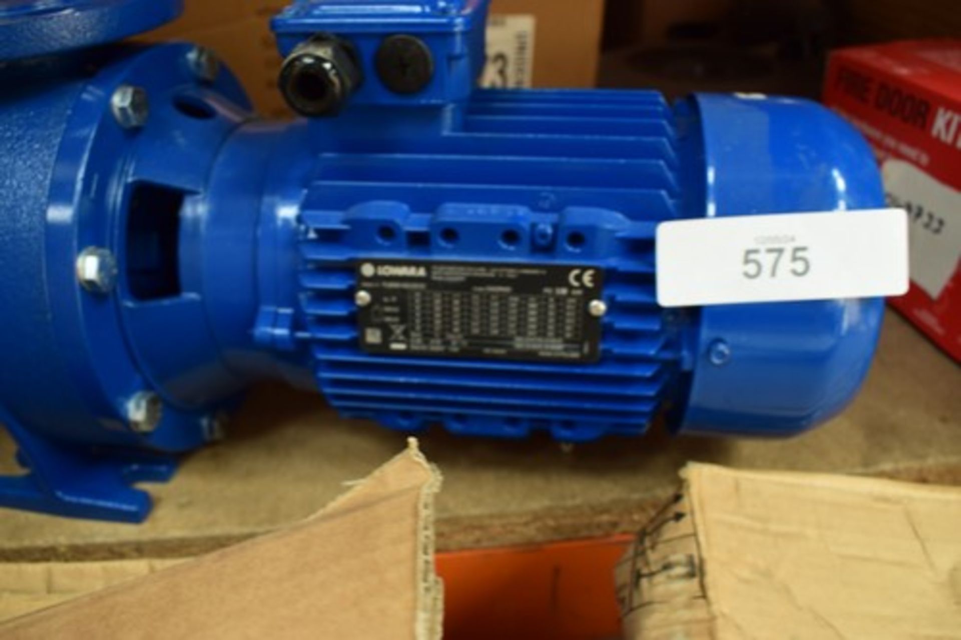 1 x Lowara water pump, Model NSCE40 125/30, P25 RCS4, code 101840220, 400V, 290rpm, 3KW - New in