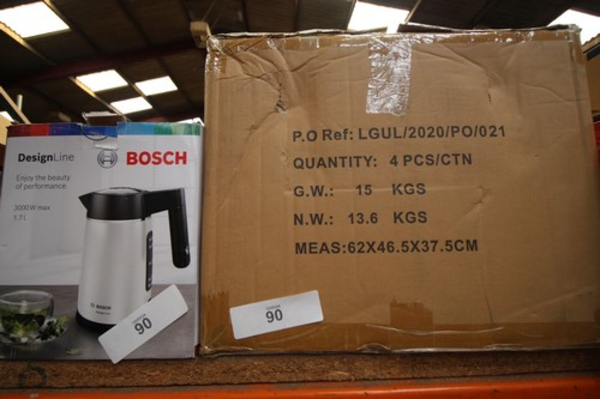 5 x kitchen appliances, including 1 x Bosch Designline 3000w kettle and 4 x Belaco BB-306 blenders -