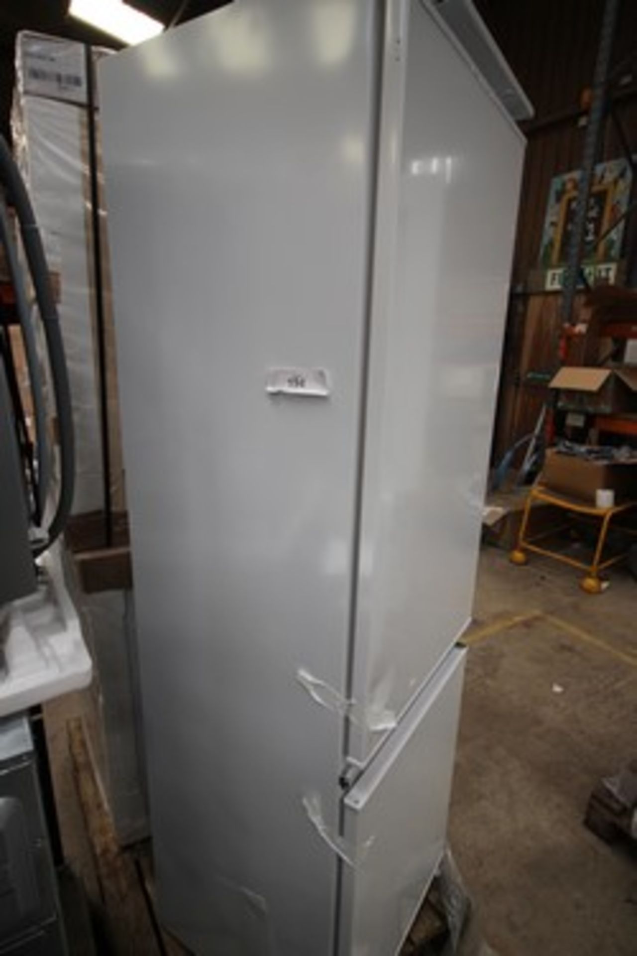 1 x Hisense built in fridge freezer, Model RIB312F4AWE, dented top right corner - New (eBay 10) - Image 5 of 5