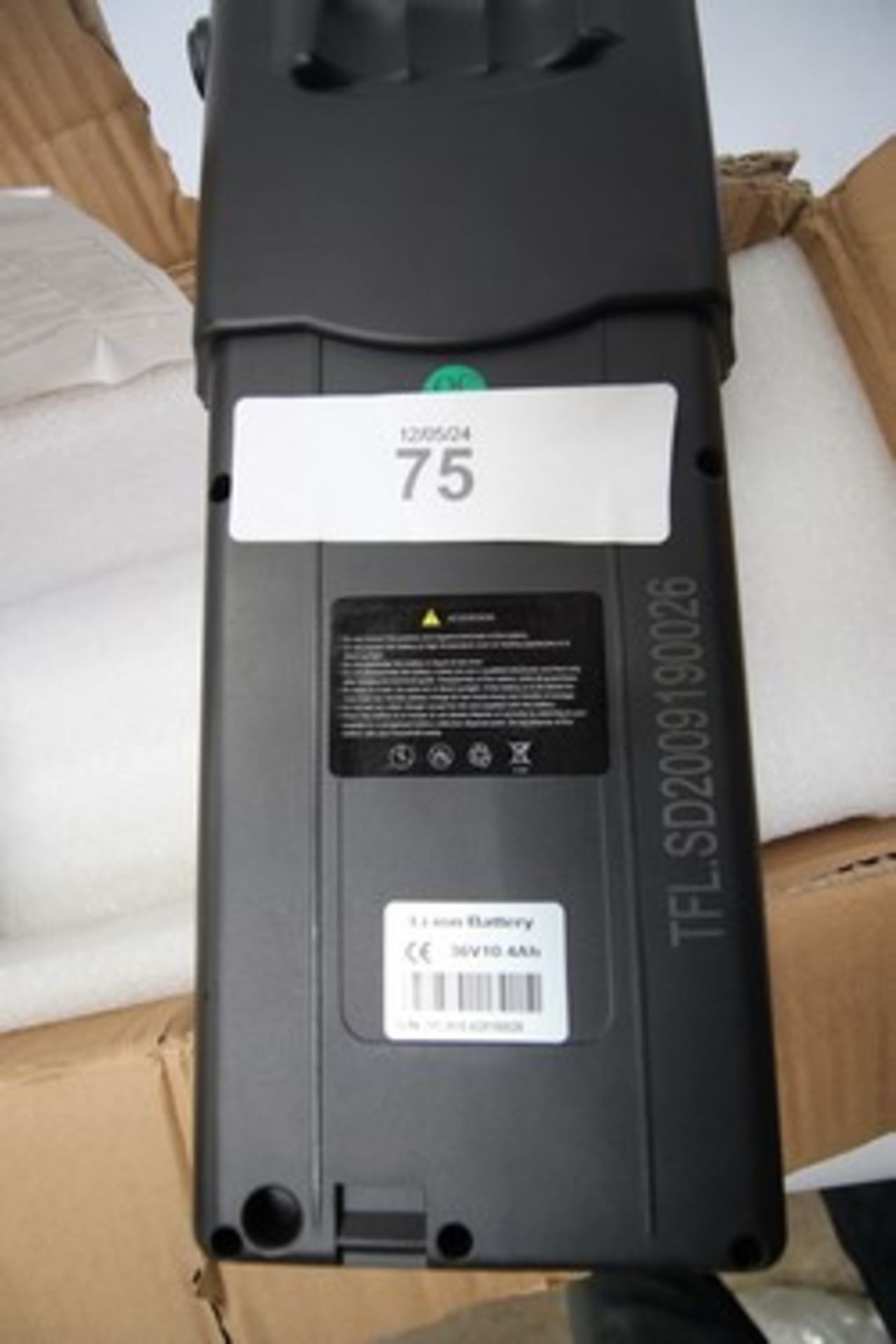1 x unbranded Li-ion E-bike battery, 36v 10.4Ah, model No: TFL3610.420I190026 - new (ES8) - Image 2 of 4