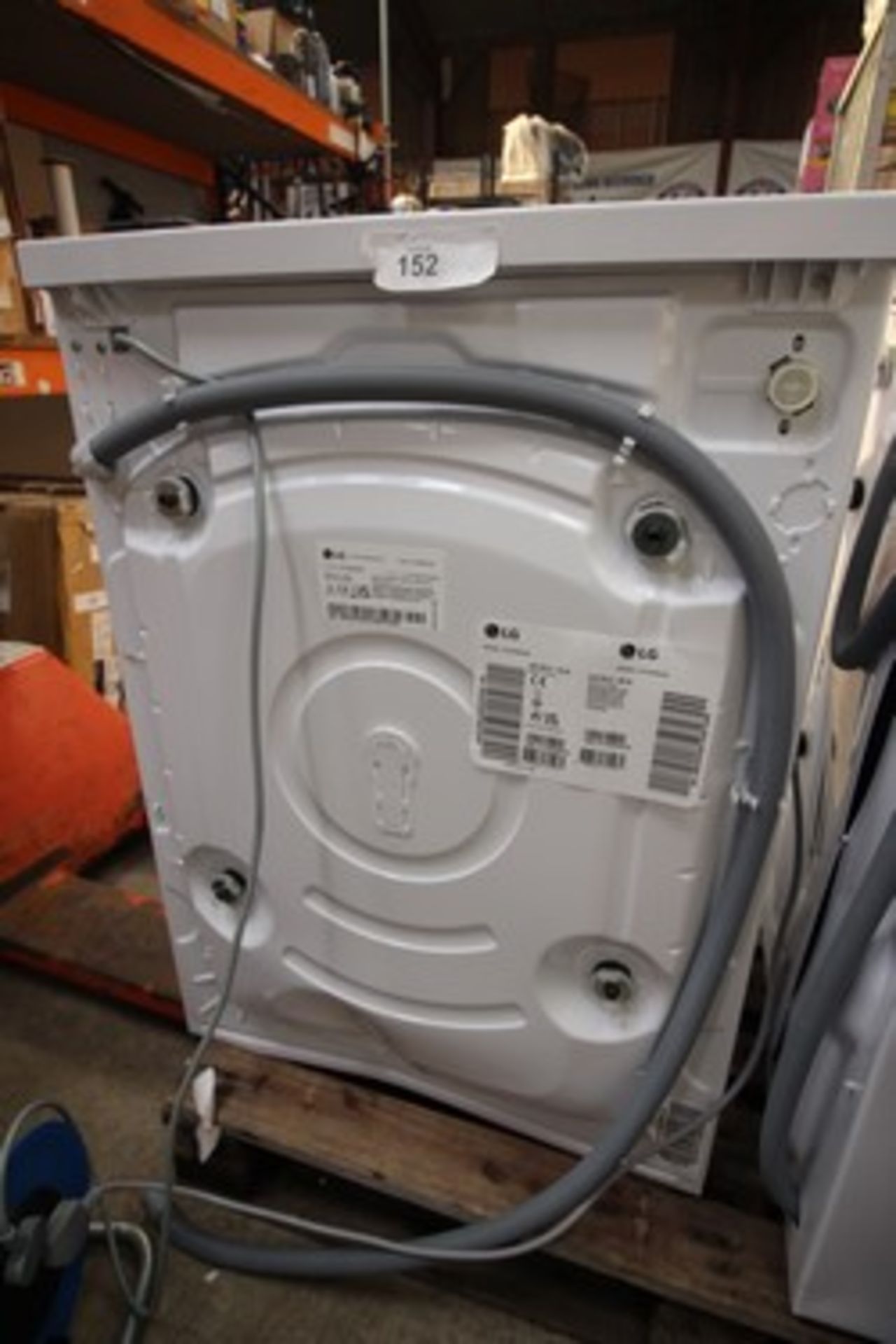 1 x LG 9kg washing machine, Model F4T209WSE, powers on ok but not fully tested - New (ES9) - Image 3 of 4