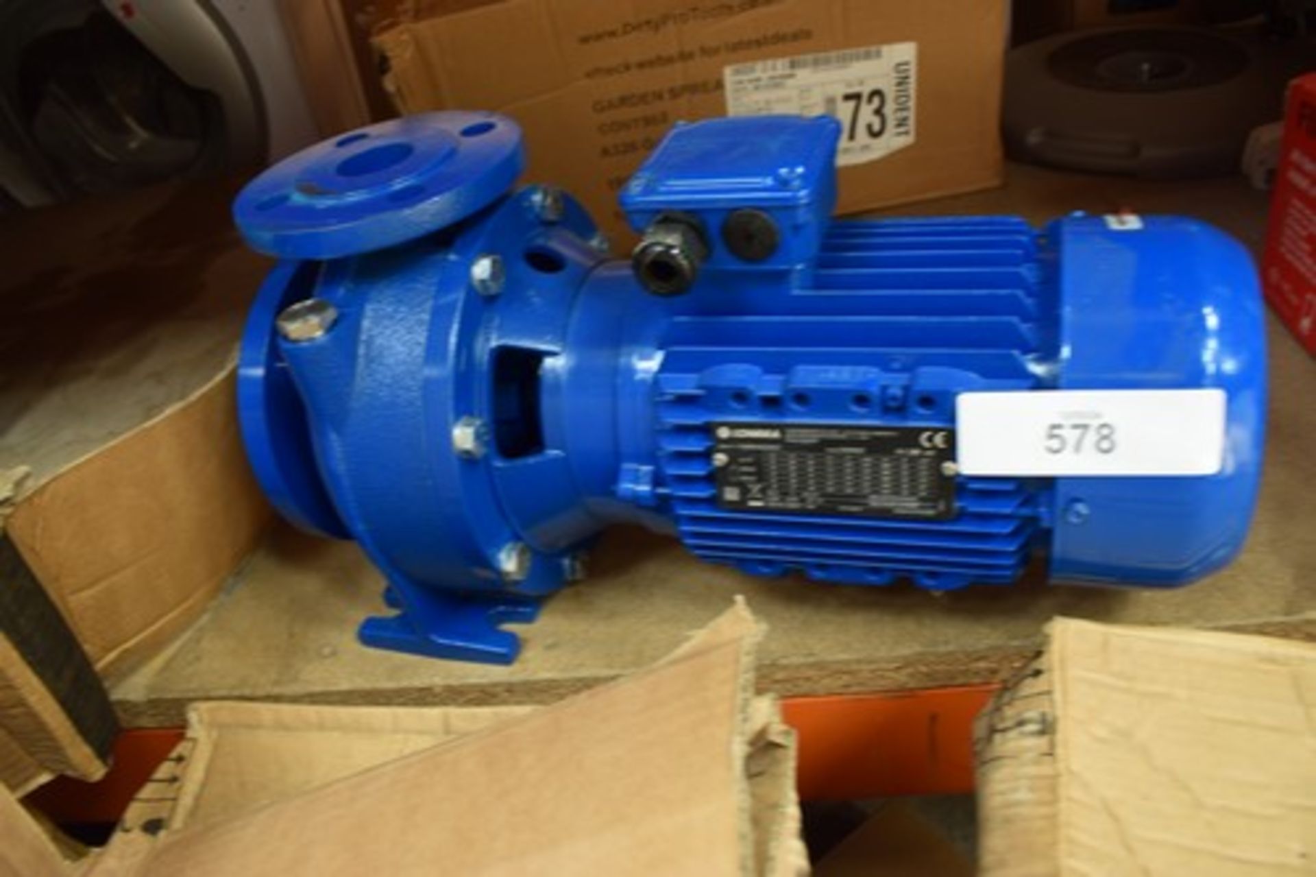 1 x Lowara water pump, Model NSCE40 125/30, P25 RCS4, code 101840220, 400V, 290rpm, 3KW - New in