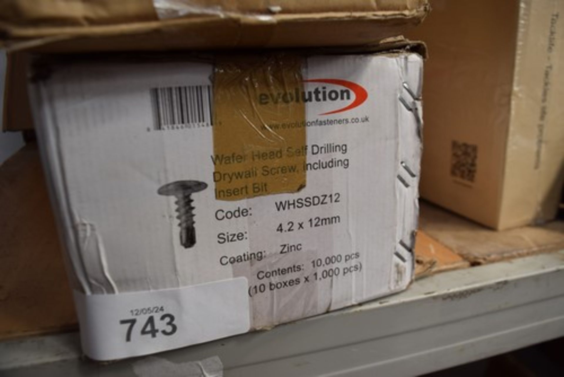 1 x box of Evolution wafer head self drilling drew wall screws, size 4.2 x 12mm, approximately 10, - Image 2 of 4