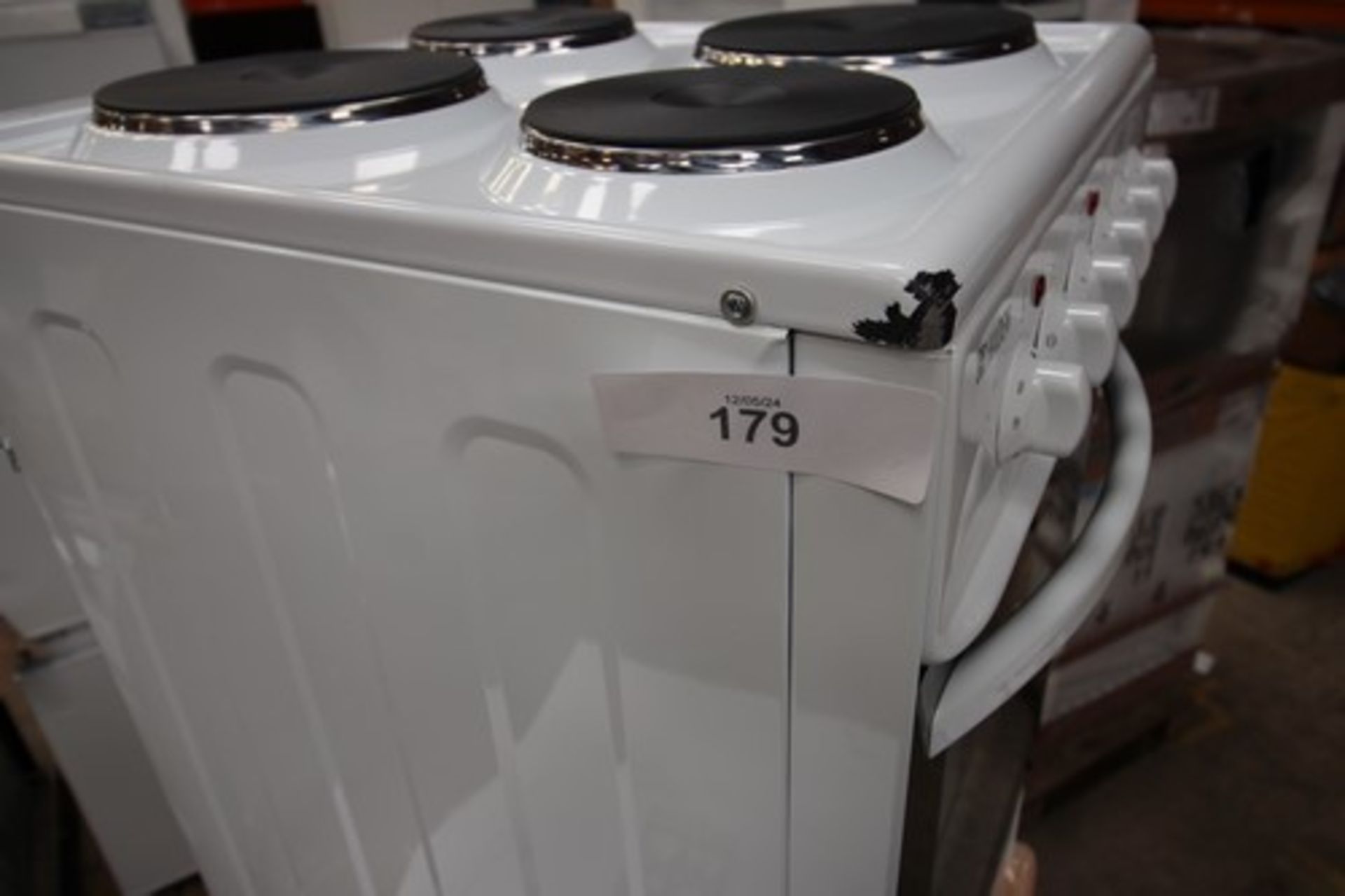 1 x Haden electric single oven and hob, Model HES50W, dented top left side panel - New (eBay 5) - Image 2 of 5