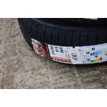 1 x Kumho Ecowing GS31 tyre, size 185/60 R15 84H, 1 x Tomket Sport tyre, size 185/60 R15 88H XL