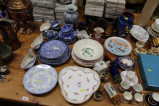 A quantity of various blue and white china to incl