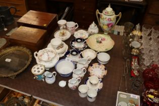 A quantity of various china to include floral deco