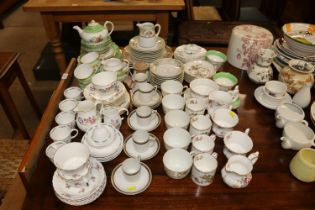 A quantity of various tea ware to include Crown De