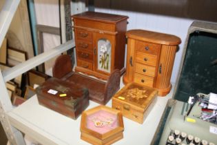 A collection of various trinket boxes and jeweller