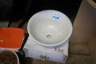 A Roca ceramic hand basin (as new)