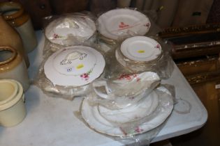 A quantity of Spode "Rosetti" pattern