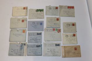 WWII photo and letters sent to Capt. R. Li. Lyon R