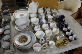 A collection of decorative china to include Shelly