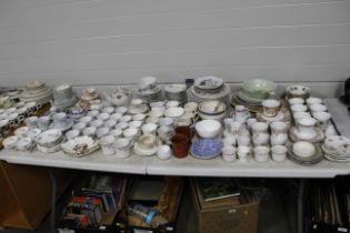 A large quantity of miscellaneous porcelain teawar