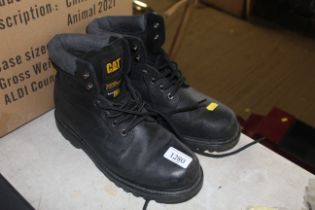 A pair of CAT Techniflex work boots (size 9/43)