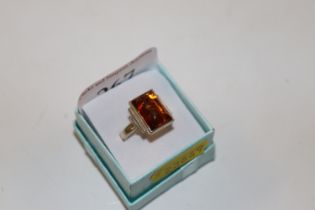 A sterling silver Art Deco style amber set dress ring, size P/Q