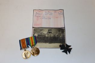 World War I pair of medals to Private C W Green RI