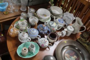 A quantity of decorative china including blue and