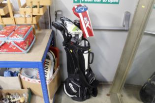 A TaylorMade Stratus 3.0 golf bag and quantity of clubs to include a Callaway XR16 driver, a