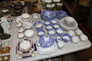 A quantity of Copeland Spode Italian blue and whit