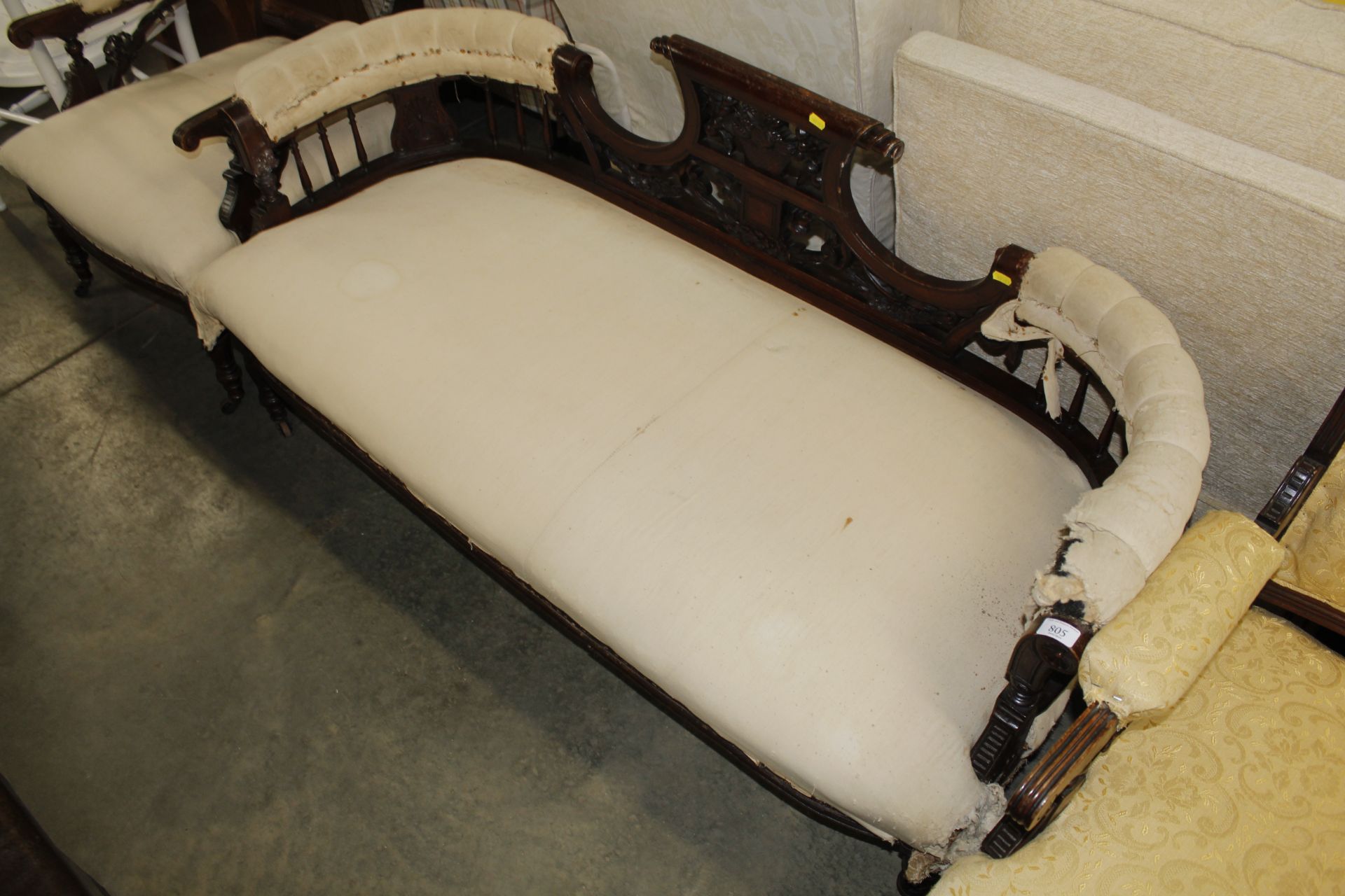 An Edwardian carved mahogany settee and two armcha - Image 3 of 4