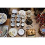 A small quantity of tea ware including Royal Doult