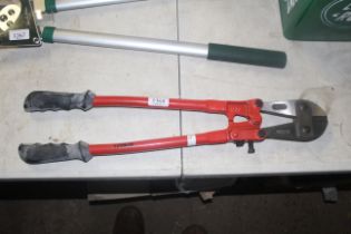 A pair of 24' Amtech bolt croppers (32)