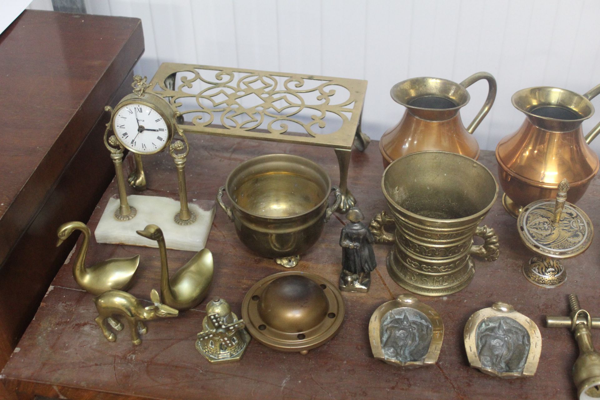 A collection of brassware including trivet, fire i - Image 3 of 3