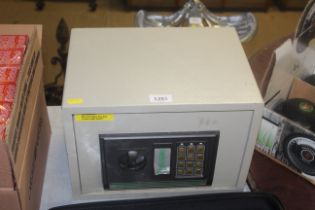 A Grafter electronic digital safe (Code :159A)