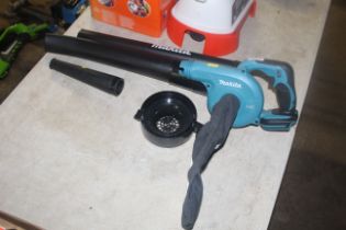 A Maquita DUB183LXT hand held cordless blower with