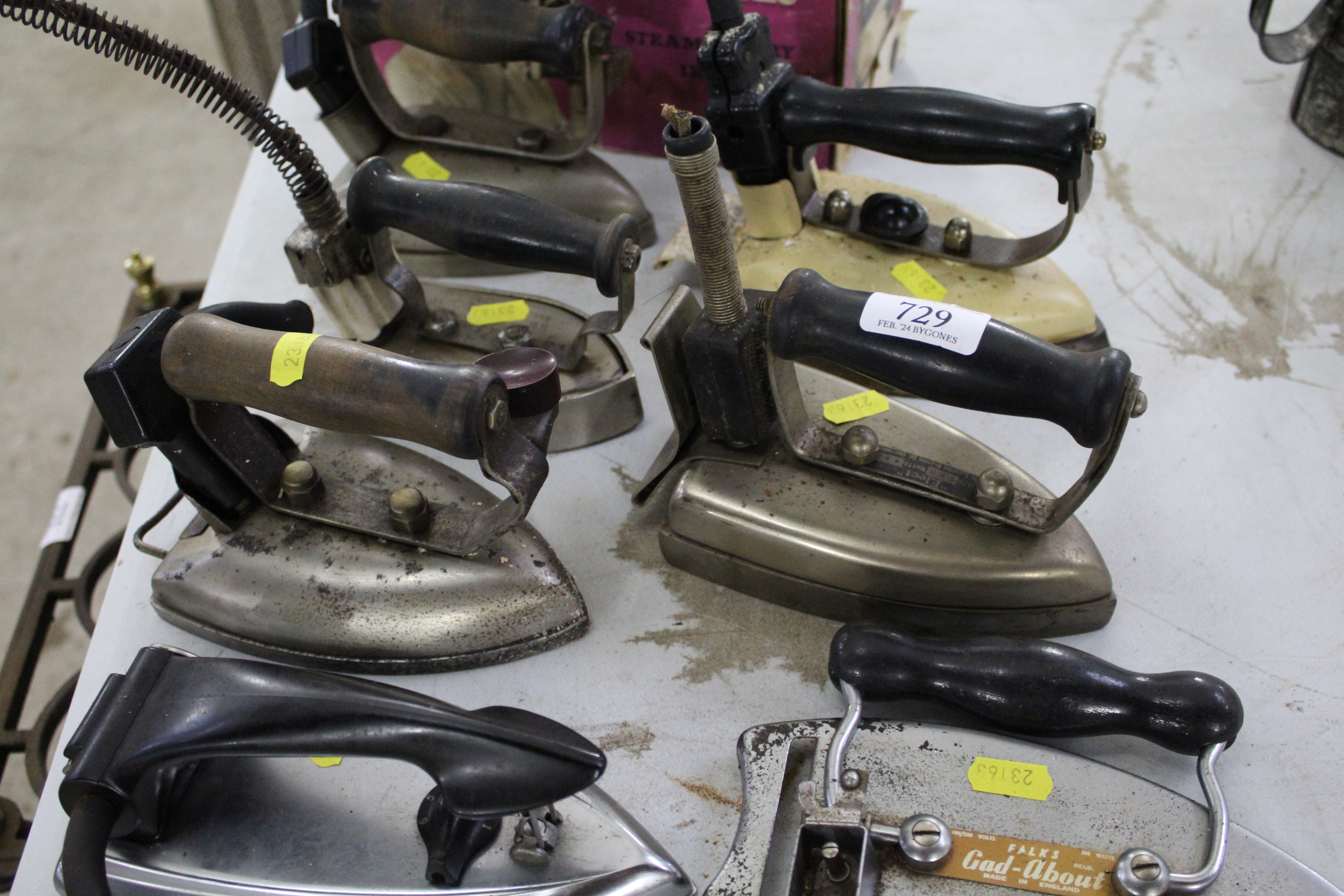 Eight various vintage electric irons - sold as col - Image 4 of 5