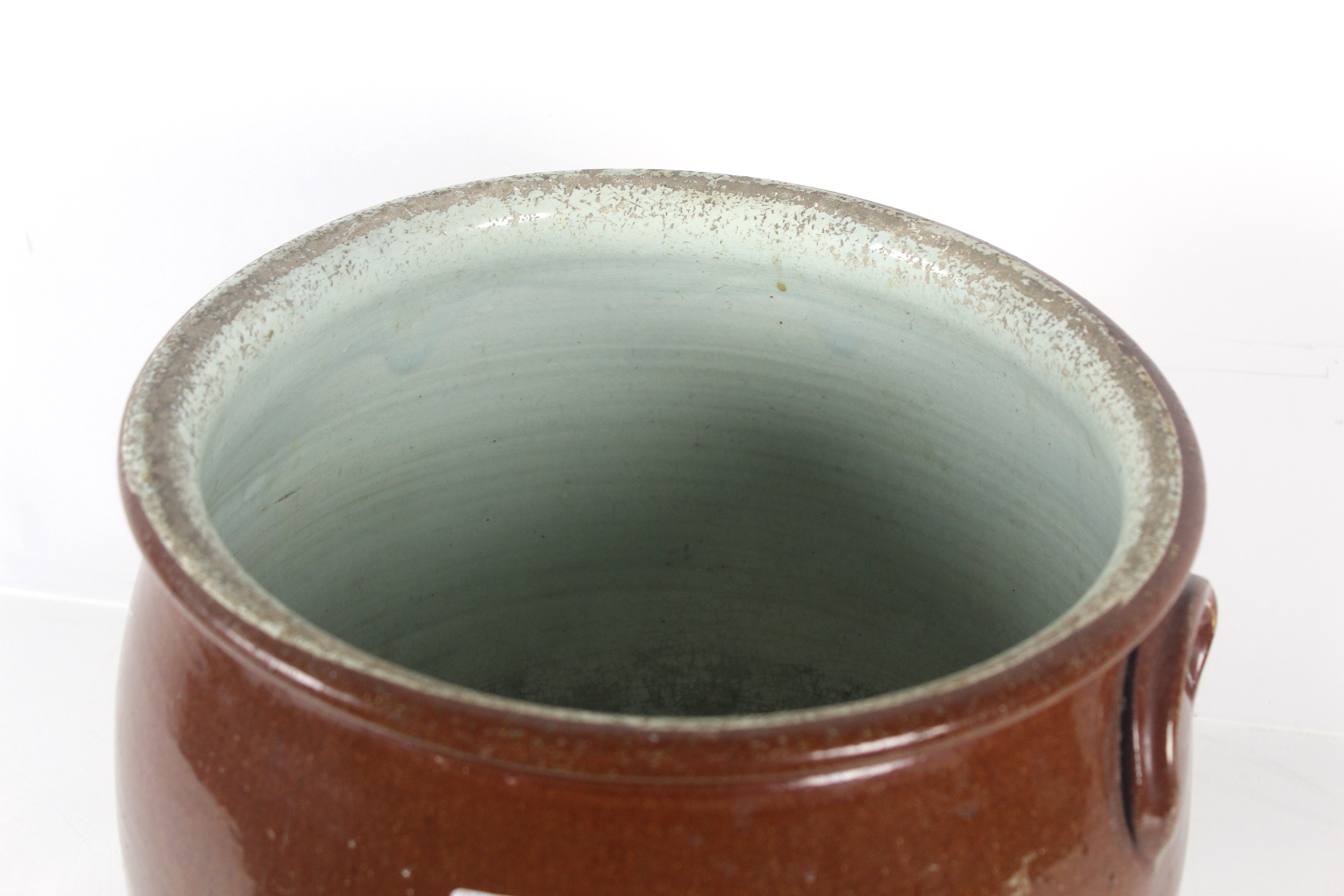 A large 19th Century salt glazed pot - Image 2 of 10