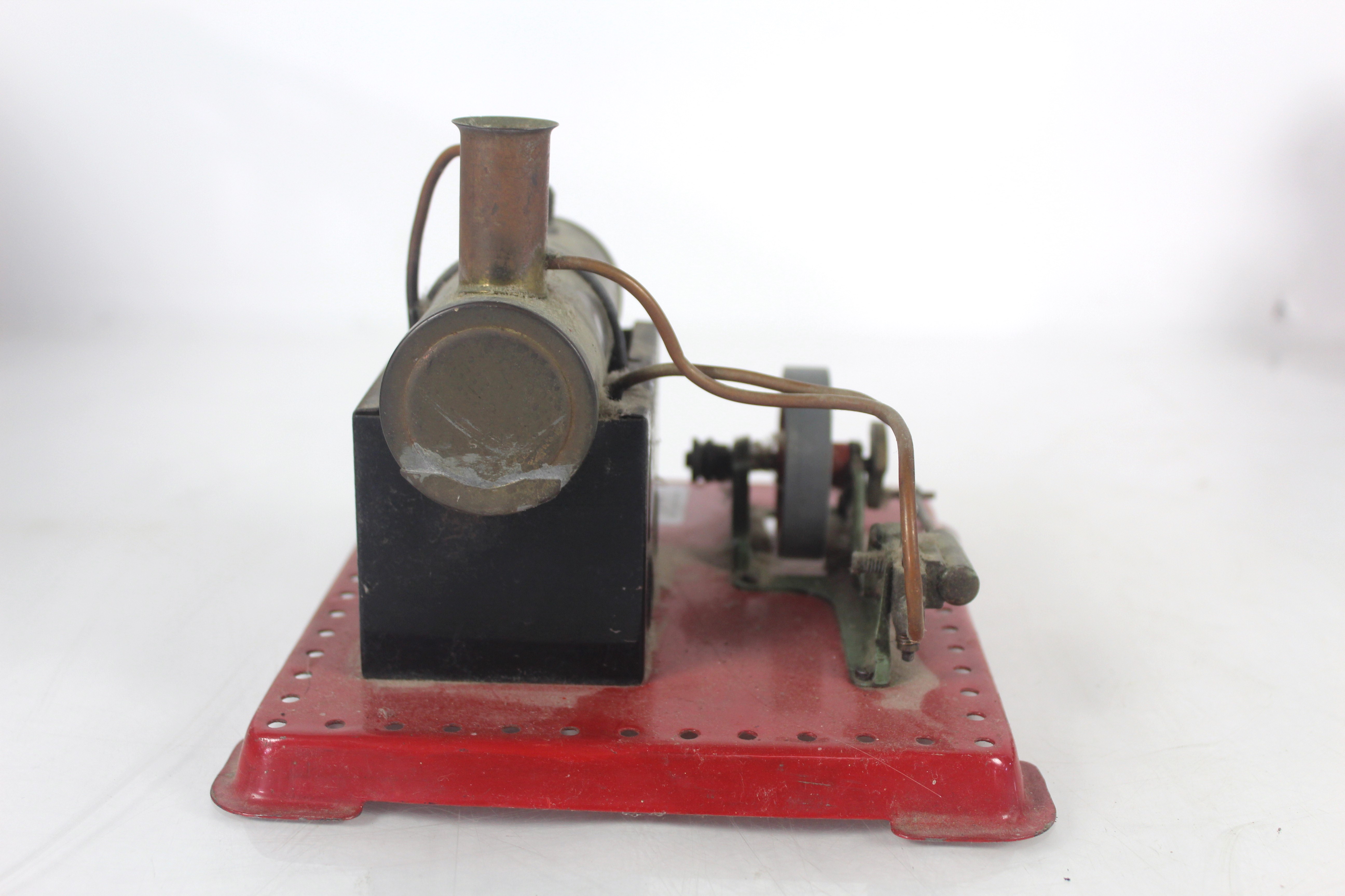 A Mamod tin plate steam engine with burner and pul - Bild 5 aus 7