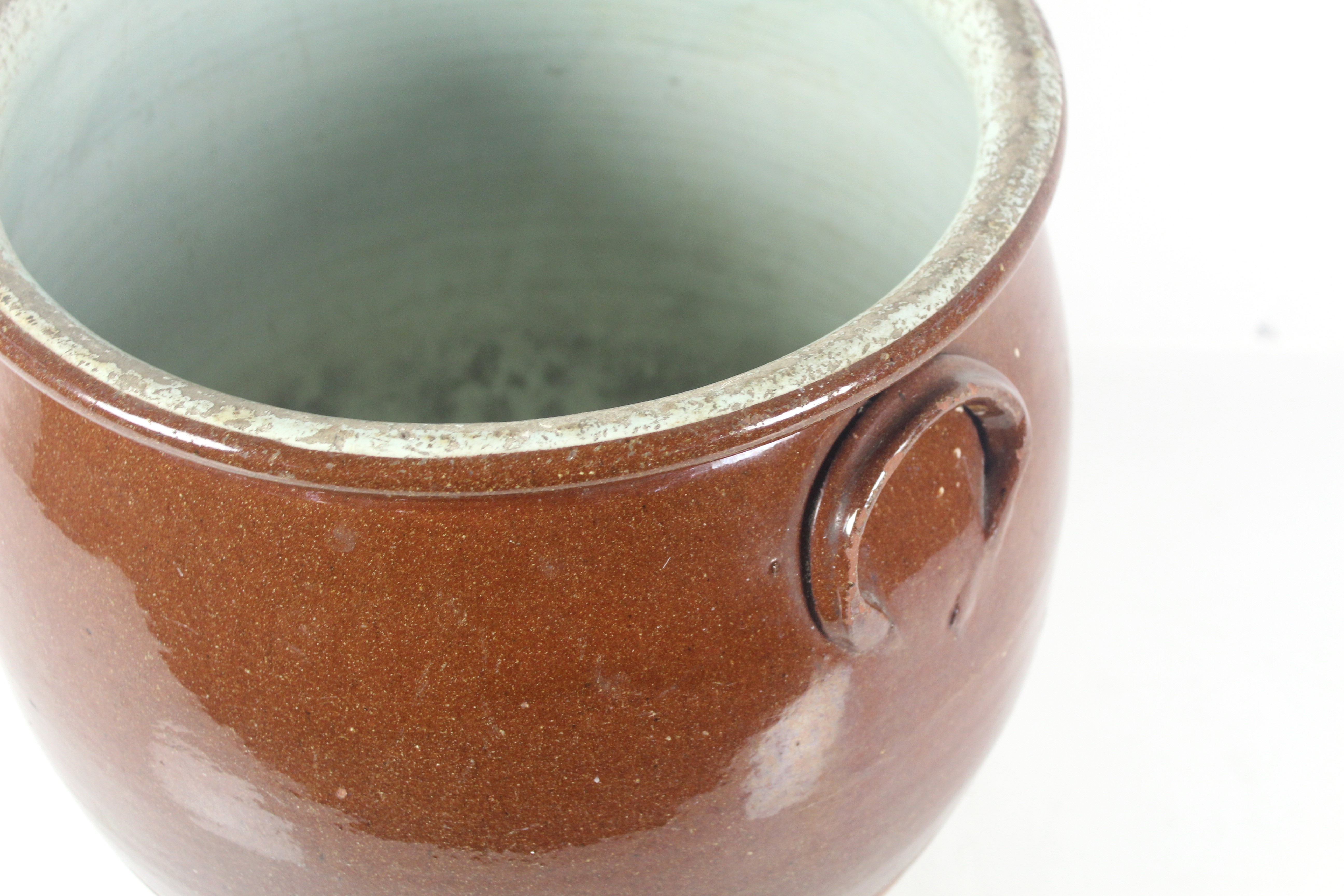 A large 19th Century salt glazed pot - Image 8 of 10