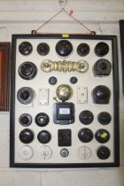 Approx. 29 various Bakelite electrical switches an