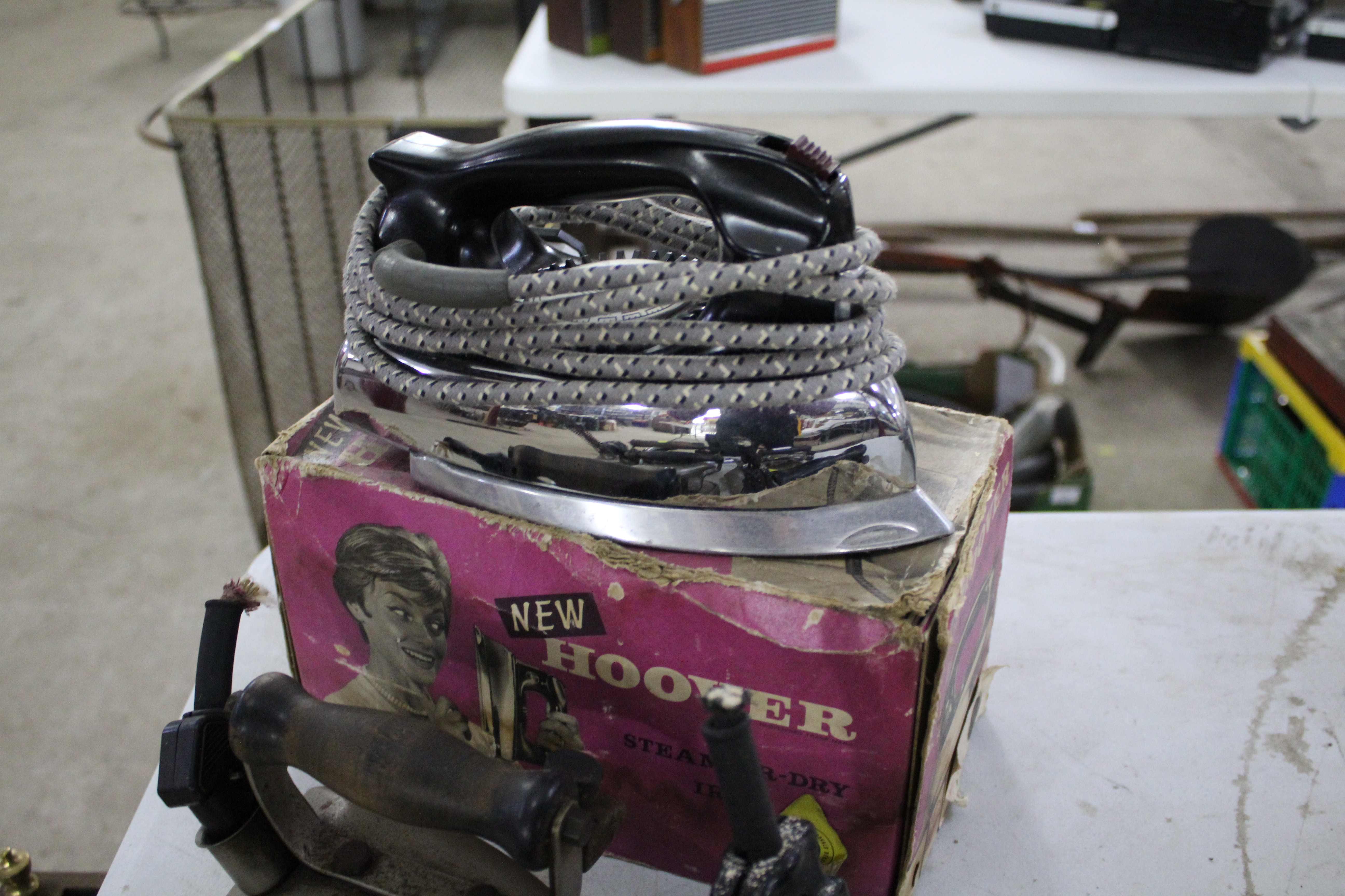 Eight various vintage electric irons - sold as col - Image 2 of 5