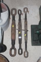 Three loading chain extenders