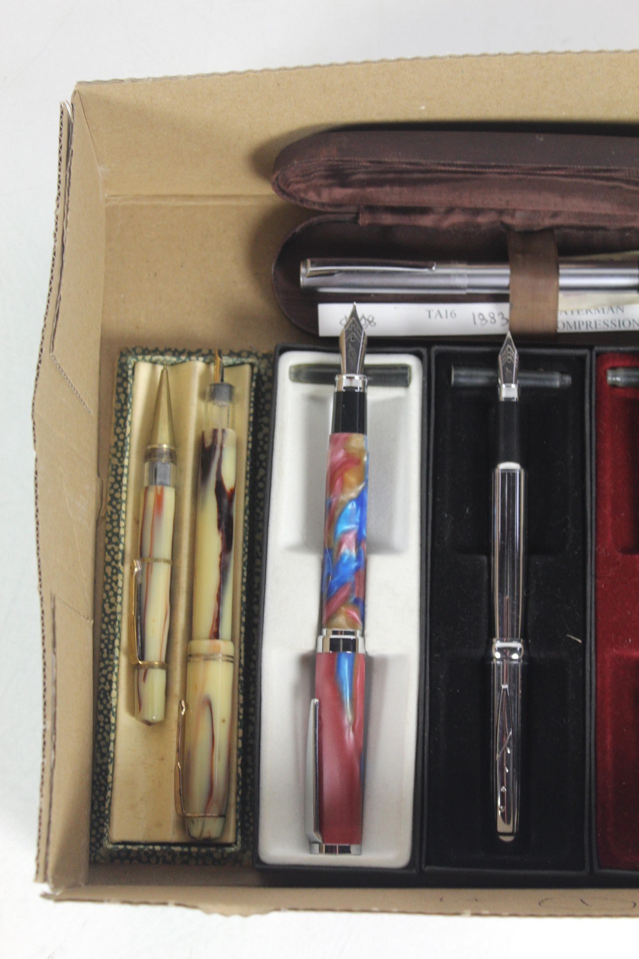 A box containing seven various boxed fountain pens - Image 3 of 3